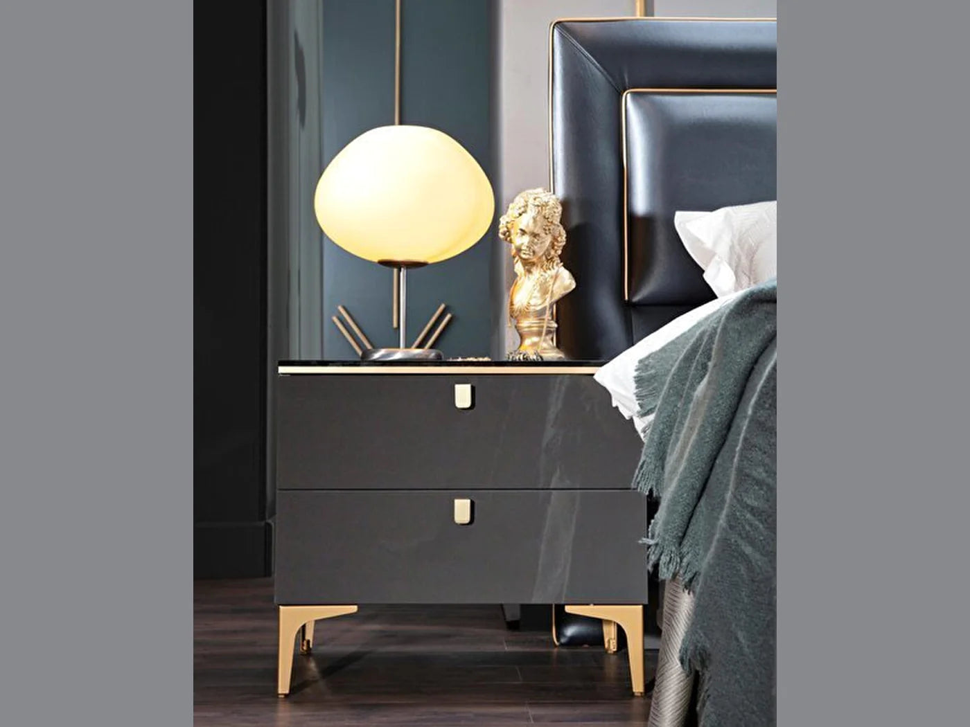 Carlino Bed Set